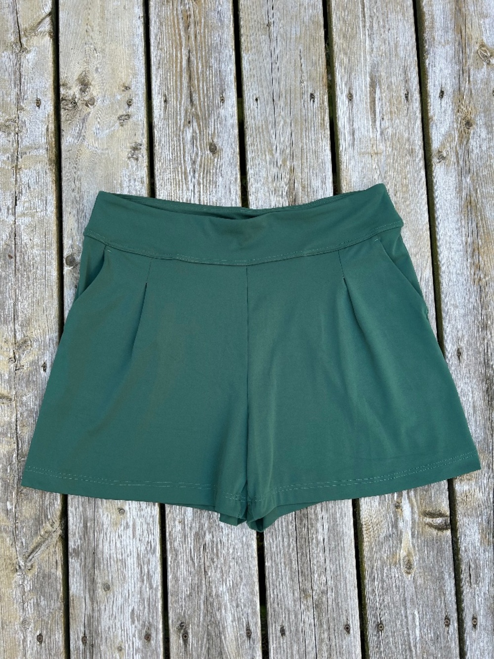 urm'h ⎸ Emerald Green Athletic Shorts